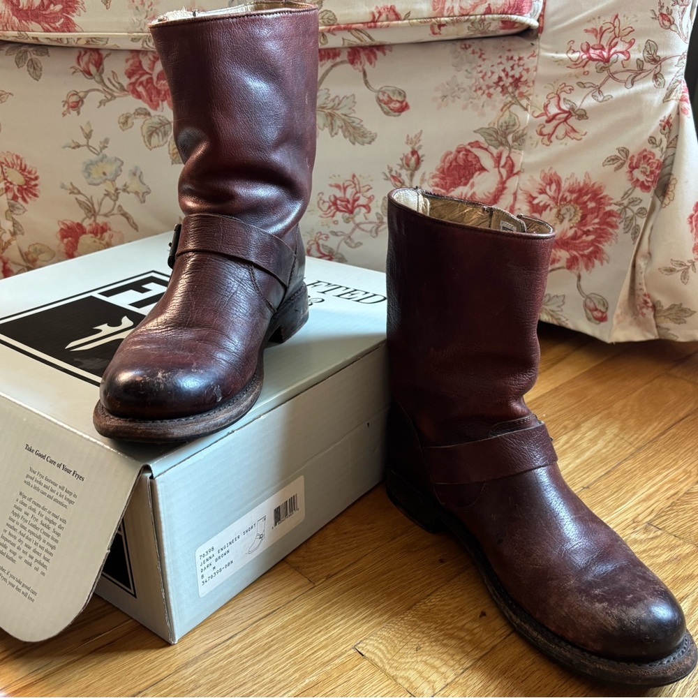 Frye Jenna Engineer Short Brown Leather Boots Women 8
